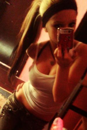 Kasandra from South Carolina is looking for adult webcam chat