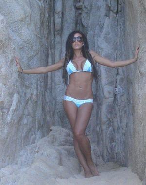 Meet local singles like Veronica from New York who want to fuck tonight
