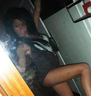 Meet local singles like Karla from Missouri who want to fuck tonight