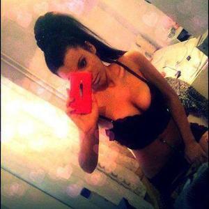 Evia from  is looking for adult webcam chat