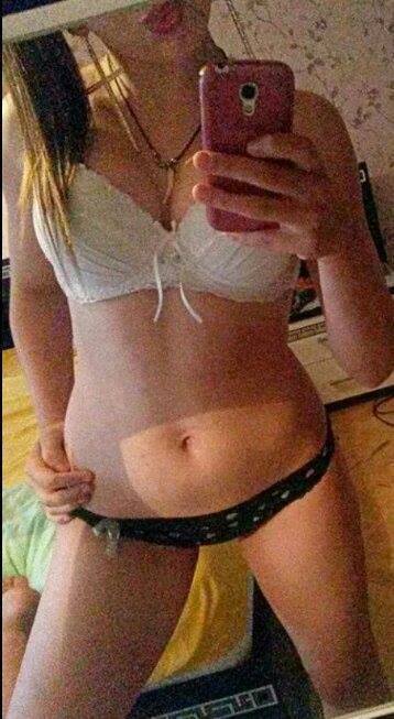 Jessenia from Iowa is looking for adult webcam chat