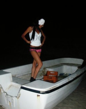 Ashleigh from New York is looking for adult webcam chat