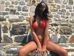 Escorts like Maeve are down to fuck you now!
