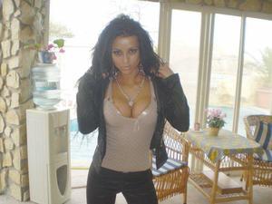 Meet local singles like Kiersten from California who want to fuck tonight